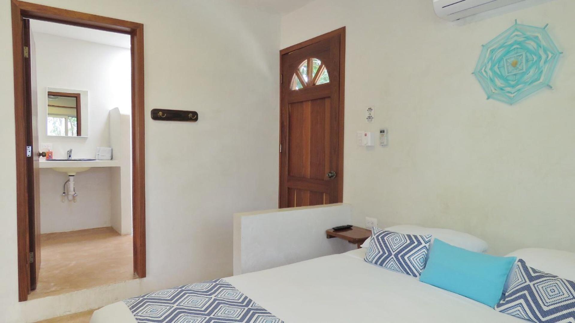 & Oasis Hotel 3*