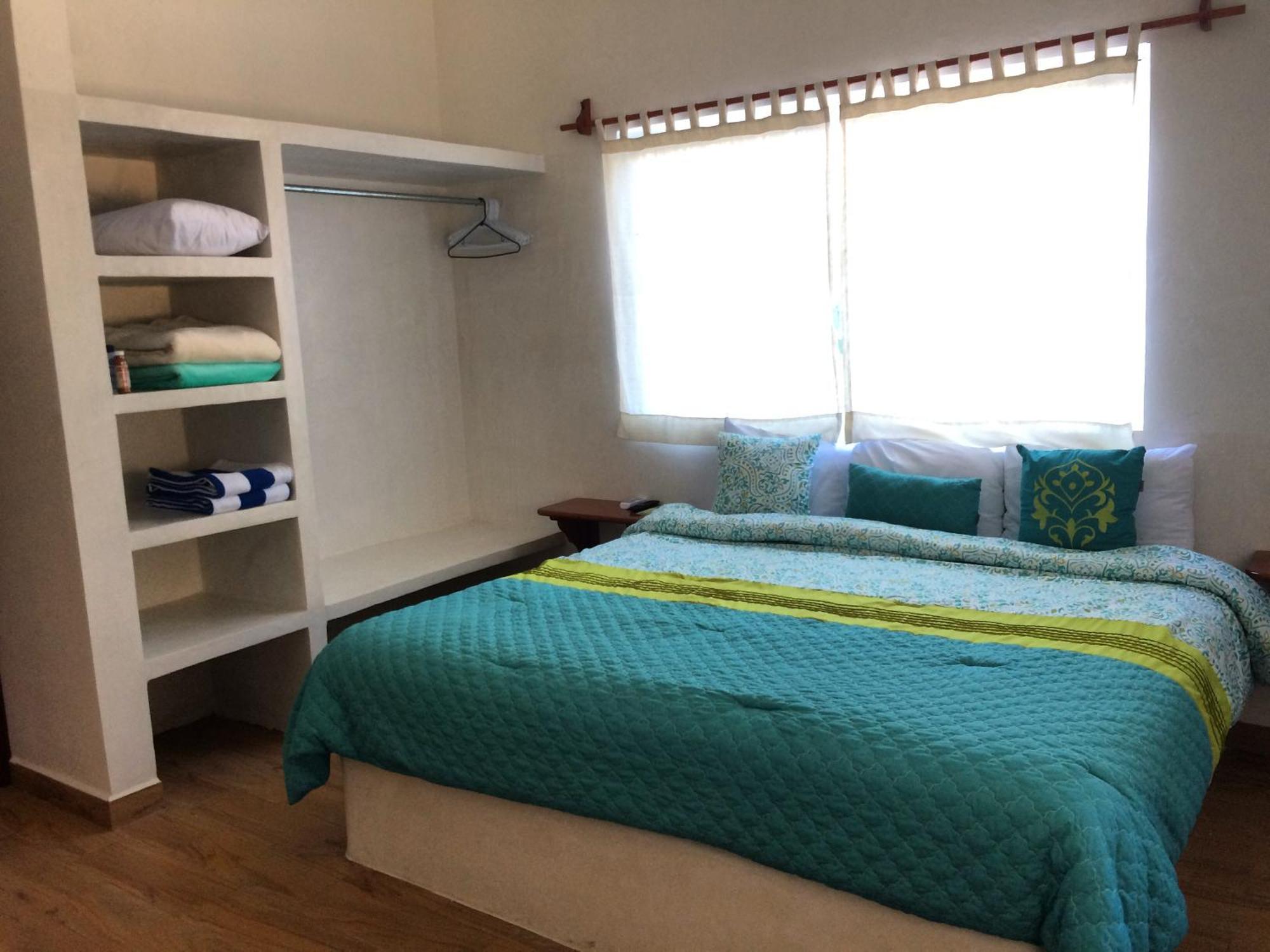 Hotel&suites Oasis 3*